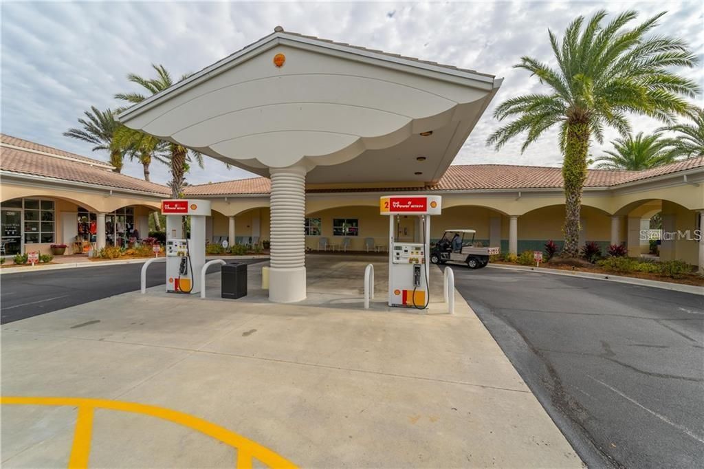 Active With Contract: $749,900 (4 beds, 3 baths, 2521 Square Feet)