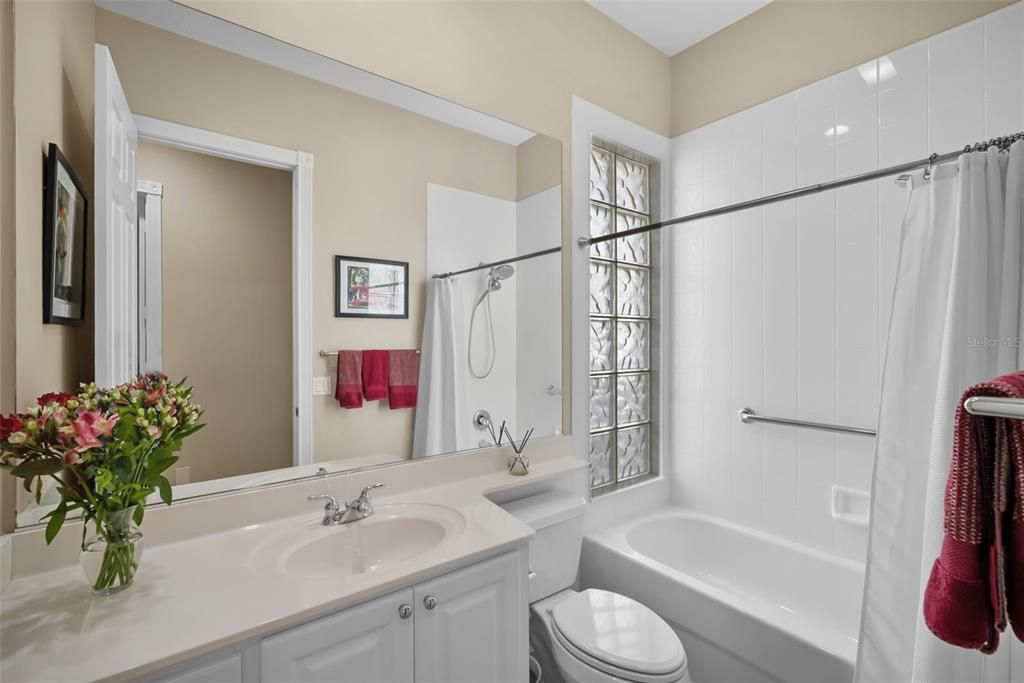 Active With Contract: $749,900 (4 beds, 3 baths, 2521 Square Feet)