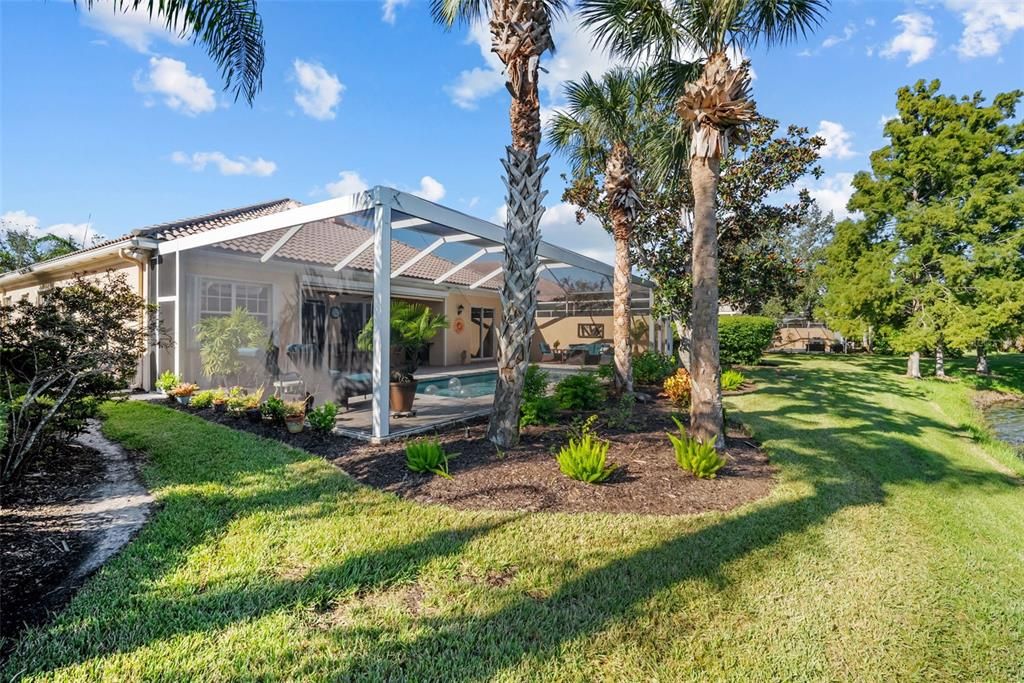 Active With Contract: $749,900 (4 beds, 3 baths, 2521 Square Feet)