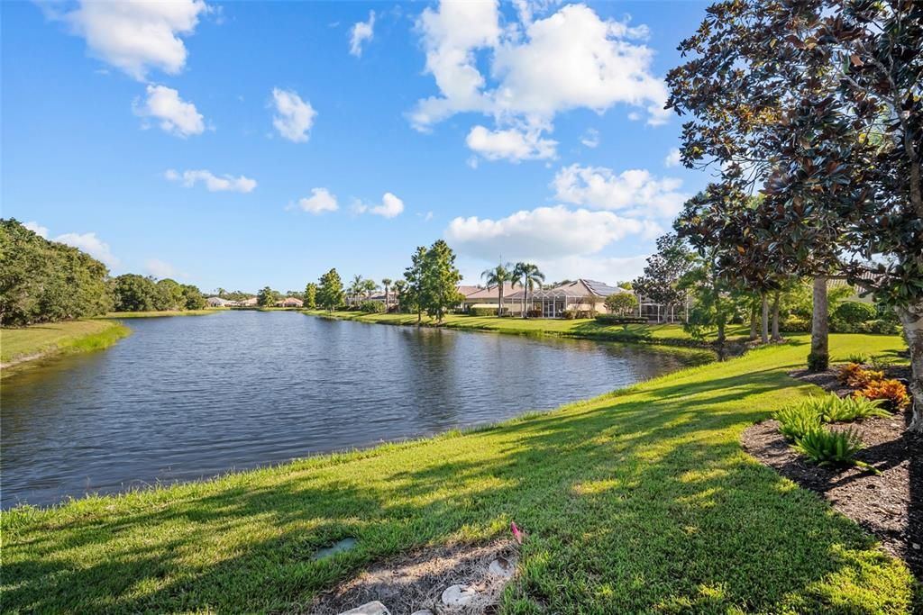 Active With Contract: $749,900 (4 beds, 3 baths, 2521 Square Feet)