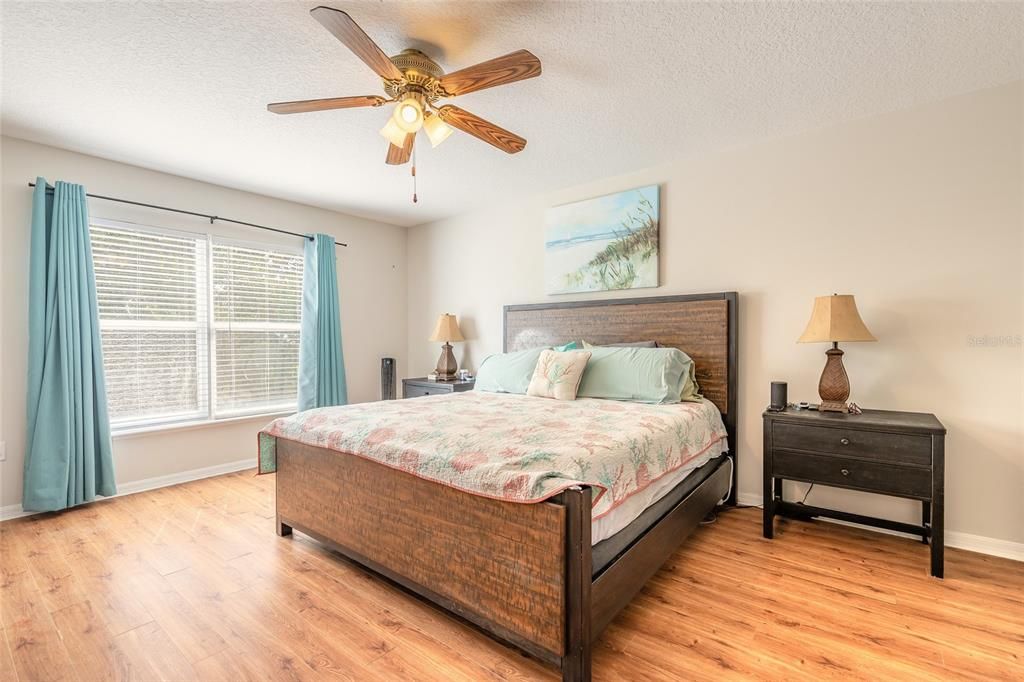 For Sale: $425,000 (4 beds, 2 baths, 2761 Square Feet)