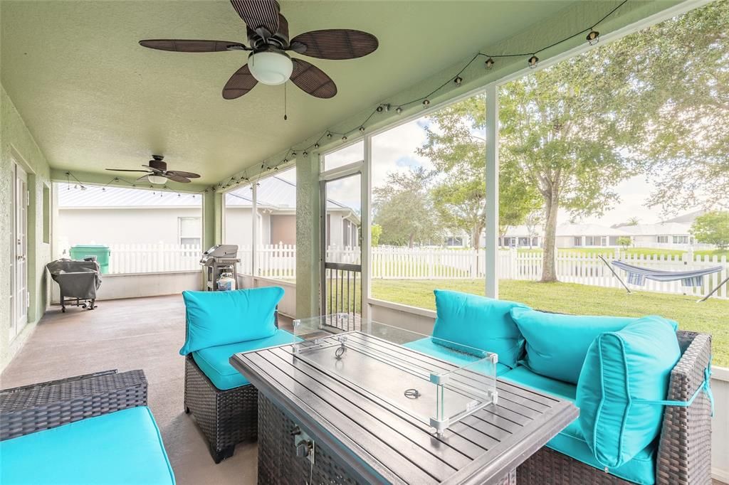 For Sale: $425,000 (4 beds, 2 baths, 2761 Square Feet)