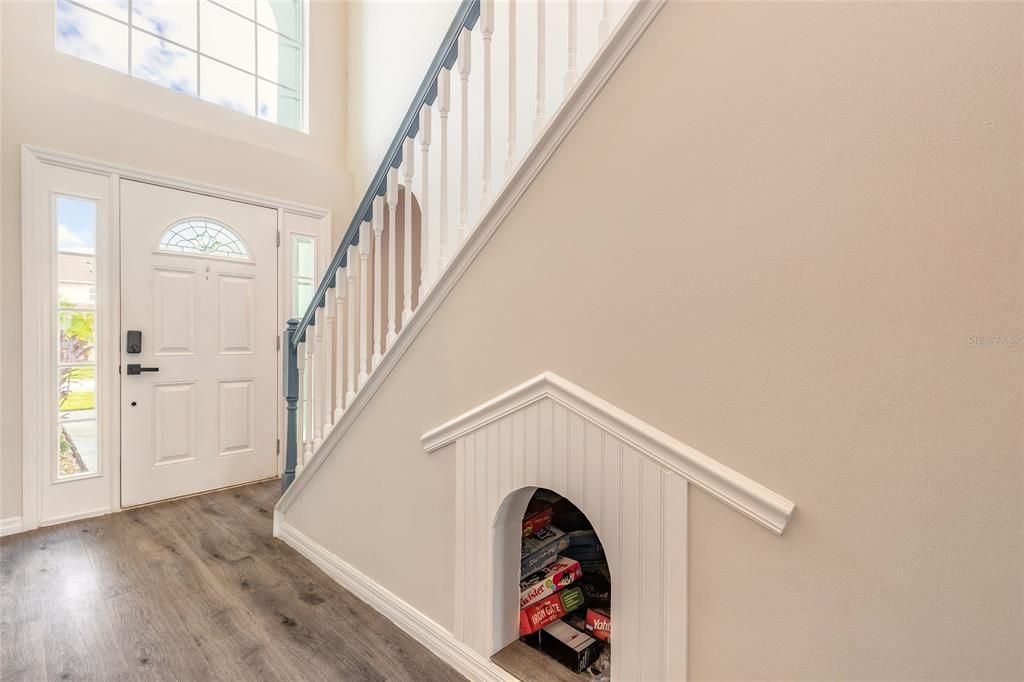 For Sale: $425,000 (4 beds, 2 baths, 2761 Square Feet)