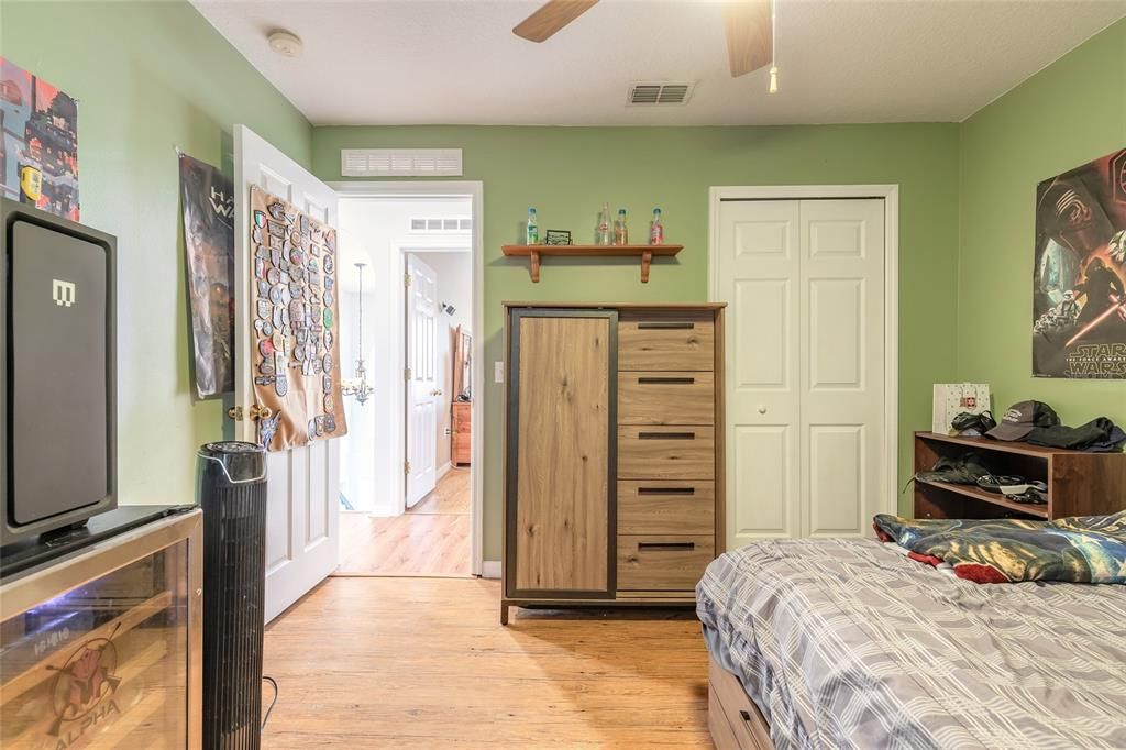 For Sale: $425,000 (4 beds, 2 baths, 2761 Square Feet)