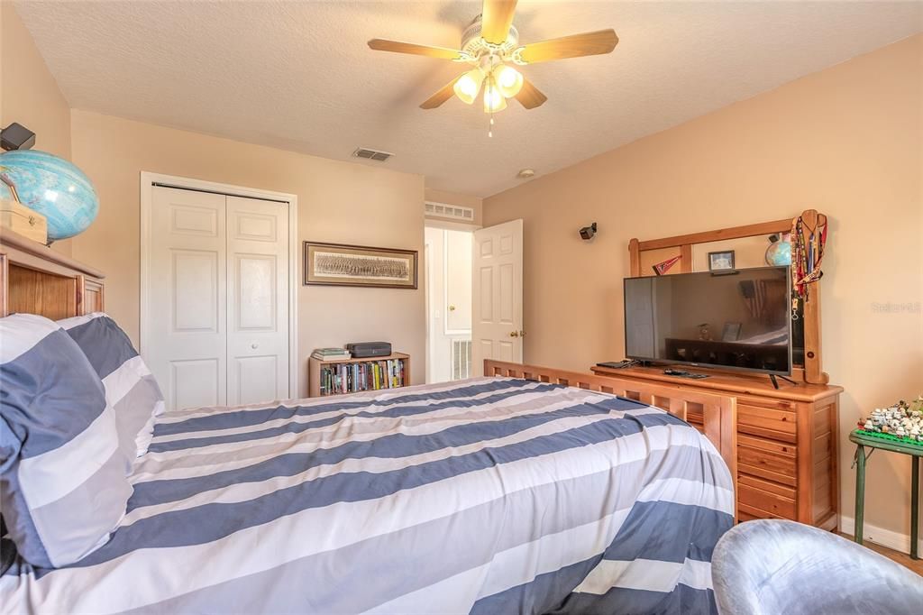 For Sale: $425,000 (4 beds, 2 baths, 2761 Square Feet)