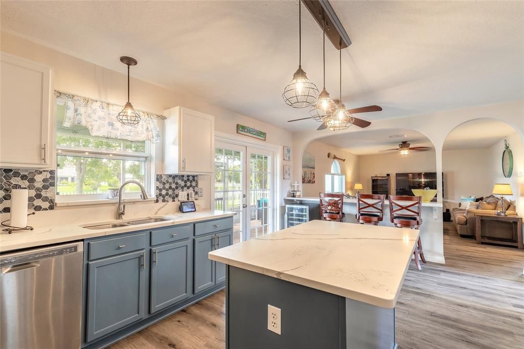 For Sale: $425,000 (4 beds, 2 baths, 2761 Square Feet)