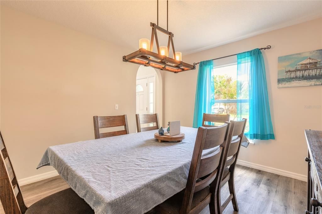 For Sale: $425,000 (4 beds, 2 baths, 2761 Square Feet)