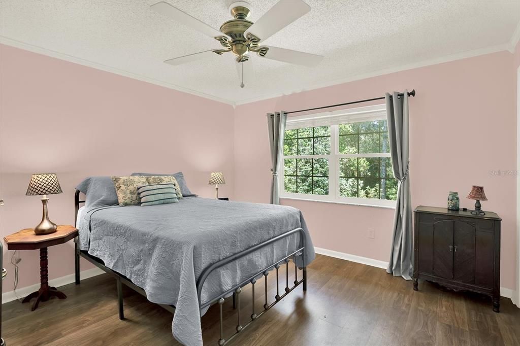 For Sale: $289,000 (3 beds, 2 baths, 2090 Square Feet)