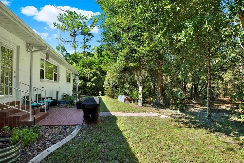 For Sale: $289,000 (3 beds, 2 baths, 2090 Square Feet)