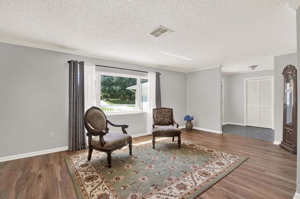 For Sale: $289,000 (3 beds, 2 baths, 2090 Square Feet)