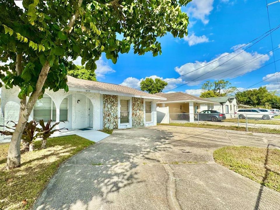 En Renta: $2,200 (3 camas, 2 baños, 1265 Pies cuadrados)