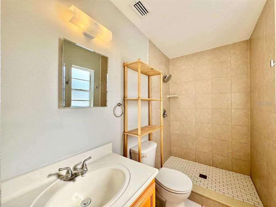 En Renta: $2,200 (3 camas, 2 baños, 1265 Pies cuadrados)