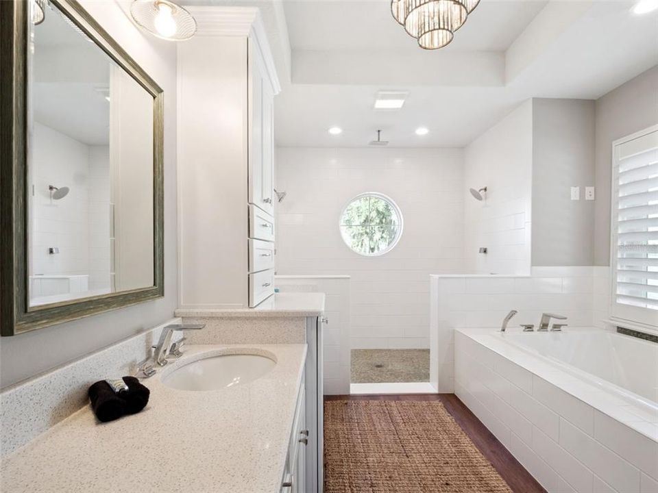 For Sale: $2,490,000 (7 beds, 4 baths, 5046 Square Feet)