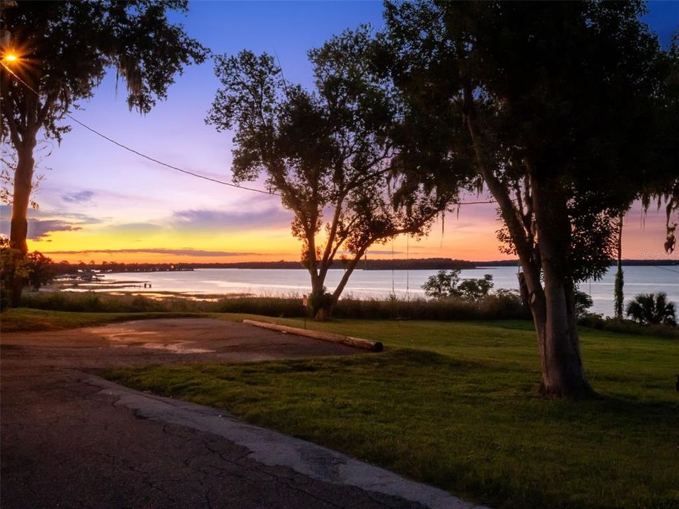 For Sale: $2,490,000 (7 beds, 4 baths, 5046 Square Feet)