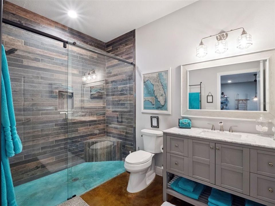 For Sale: $2,490,000 (7 beds, 4 baths, 5046 Square Feet)