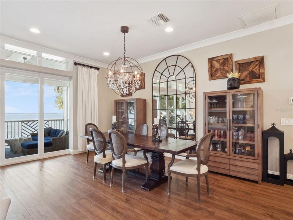 For Sale: $2,490,000 (7 beds, 4 baths, 5046 Square Feet)