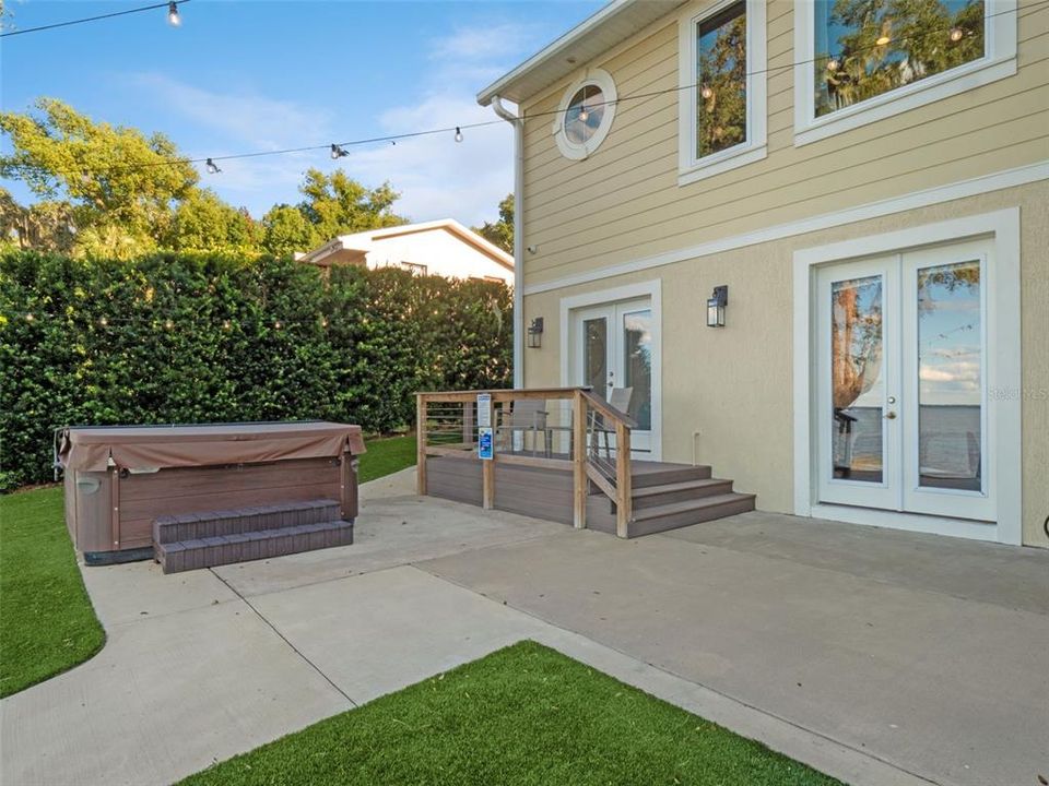 For Sale: $2,490,000 (7 beds, 4 baths, 5046 Square Feet)