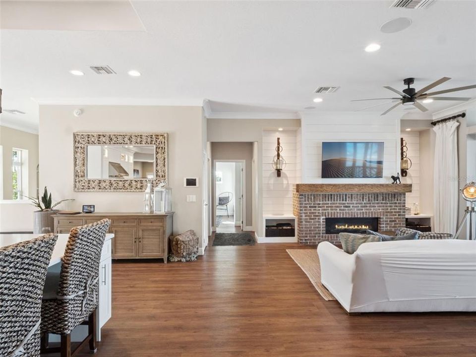 For Sale: $2,490,000 (7 beds, 4 baths, 5046 Square Feet)