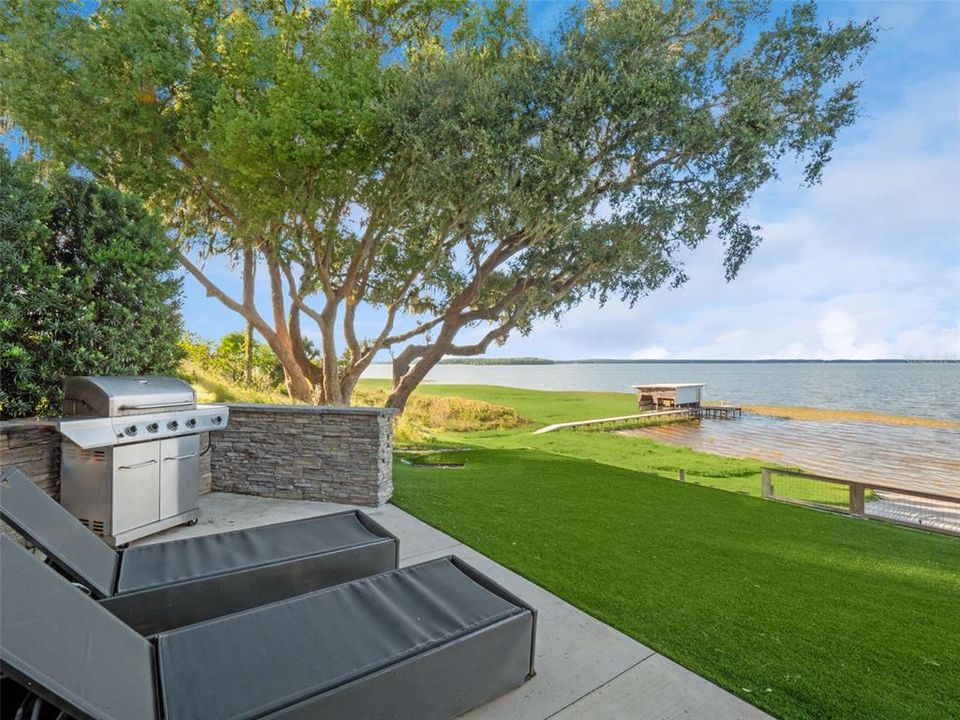 For Sale: $2,490,000 (7 beds, 4 baths, 5046 Square Feet)