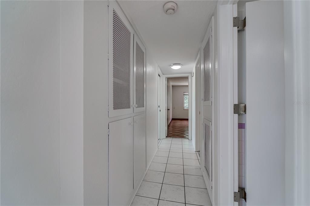 合同活跃: $1,599,999 (3 贝兹, 2 浴室, 2889 平方英尺)