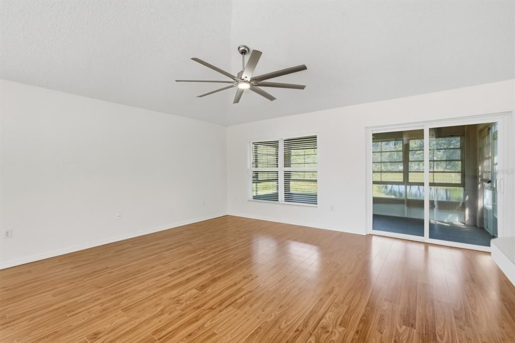 En Venta: $310,000 (3 camas, 2 baños, 1747 Pies cuadrados)