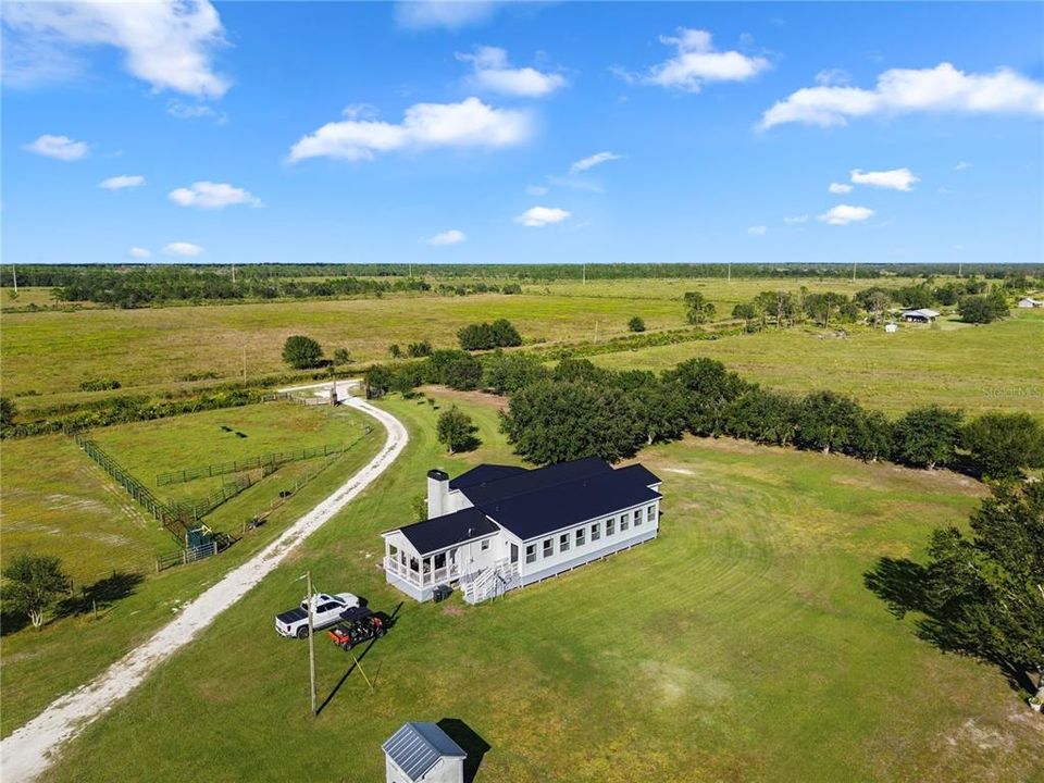 For Sale: $1,550,000 (3 beds, 2 baths, 2776 Square Feet)