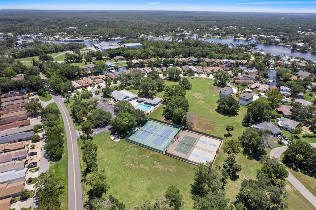 На продажу: $624,500 (3 спален, 2 ванн, 2113 Квадратных фут)