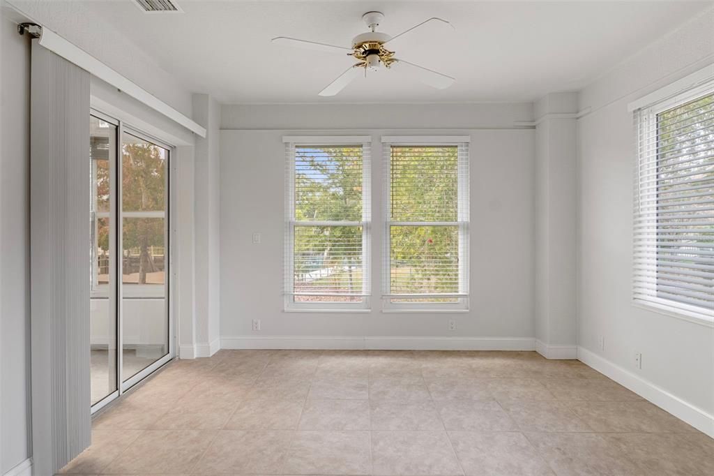 На продажу: $624,500 (3 спален, 2 ванн, 2113 Квадратных фут)