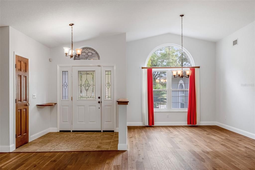 На продажу: $624,500 (3 спален, 2 ванн, 2113 Квадратных фут)