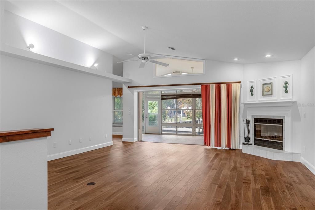 На продажу: $624,500 (3 спален, 2 ванн, 2113 Квадратных фут)