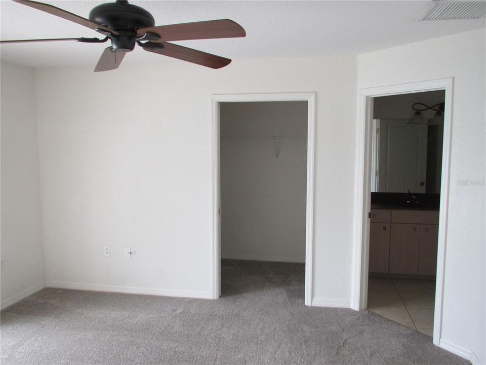 For Rent: $2,400 (3 beds, 2 baths, 1408 Square Feet)