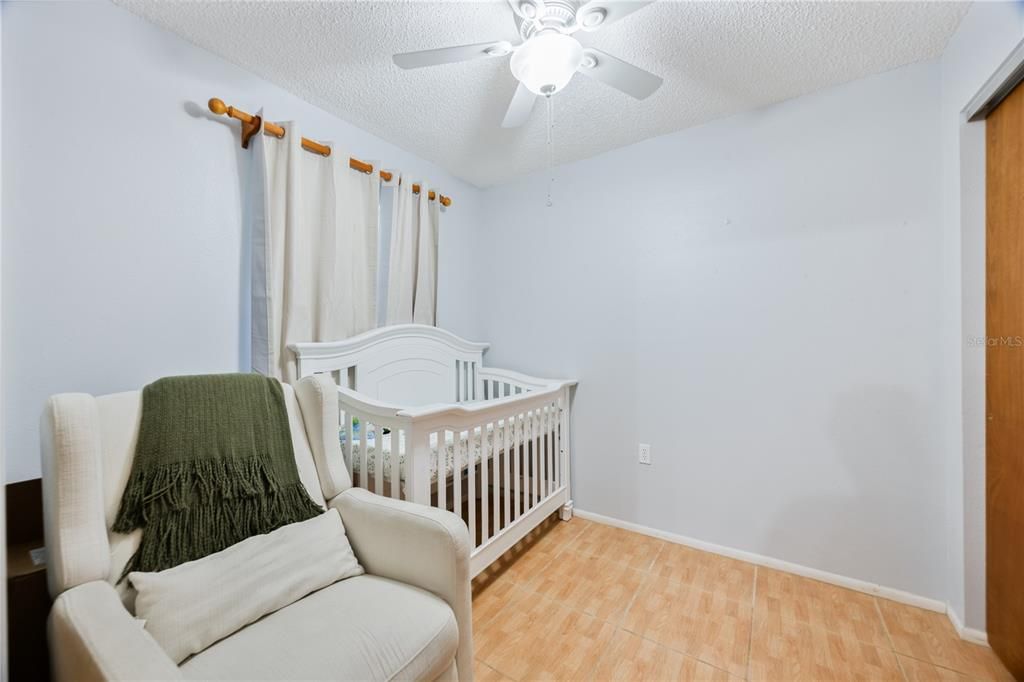 Active With Contract: $410,000 (3 beds, 2 baths, 1270 Square Feet)