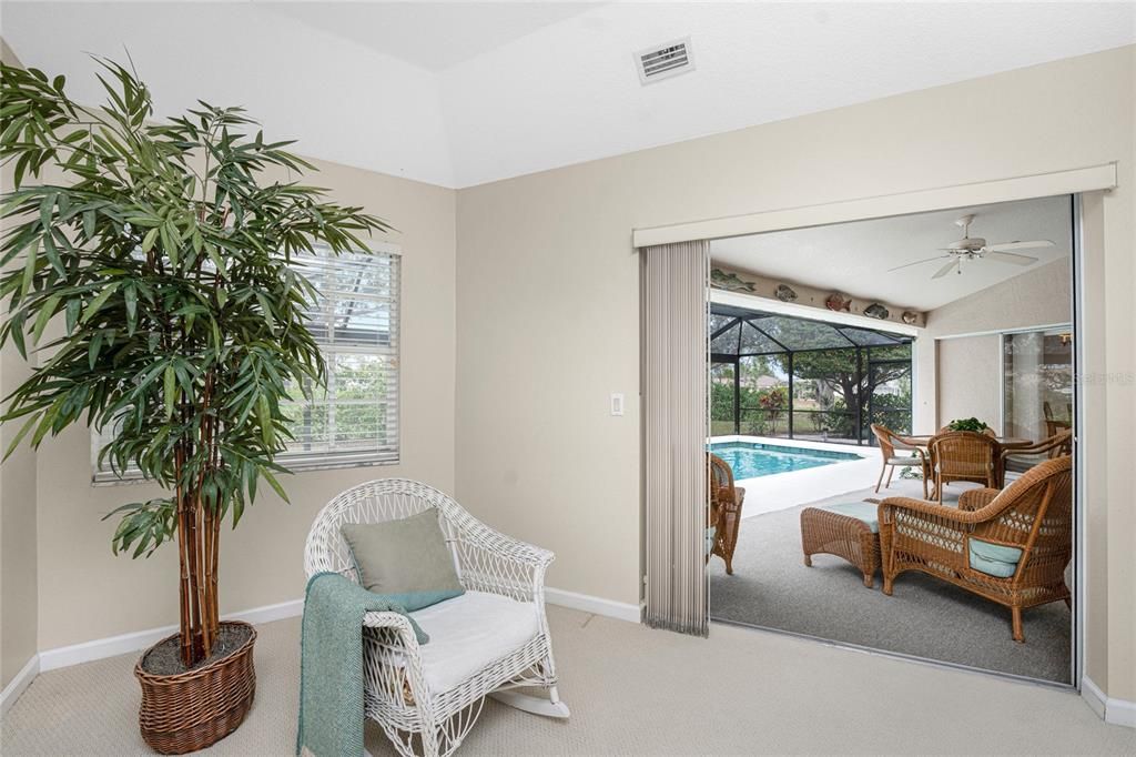 Active With Contract: $400,000 (3 beds, 2 baths, 1910 Square Feet)