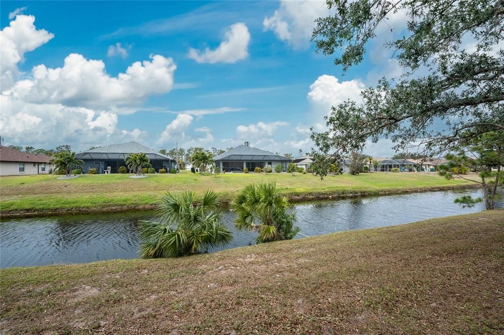 Active With Contract: $400,000 (3 beds, 2 baths, 1910 Square Feet)