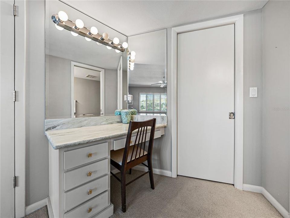 For Sale: $1,325,000 (2 beds, 2 baths, 1407 Square Feet)