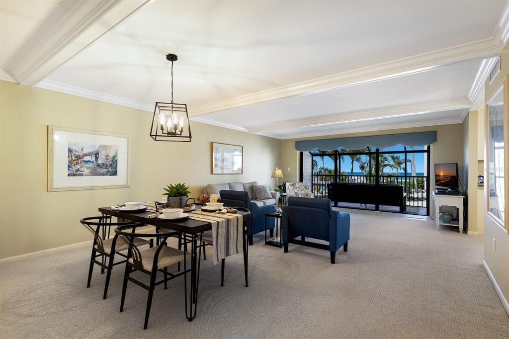 For Sale: $1,325,000 (2 beds, 2 baths, 1407 Square Feet)