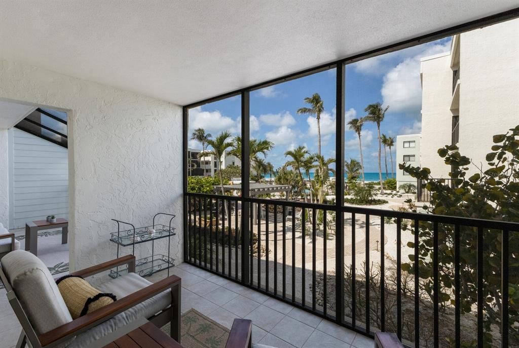 For Sale: $1,325,000 (2 beds, 2 baths, 1407 Square Feet)