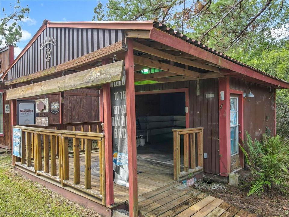 Под контрактом: $485,000 (3 спален, 2 ванн, 1512 Квадратных фут)