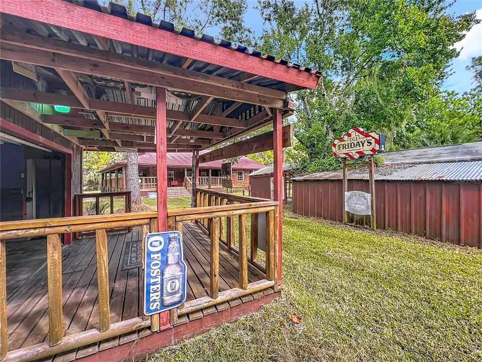 Под контрактом: $485,000 (3 спален, 2 ванн, 1512 Квадратных фут)