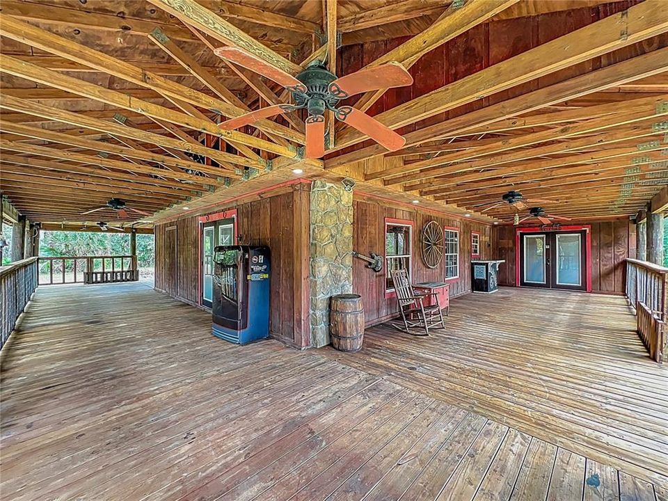 Под контрактом: $485,000 (3 спален, 2 ванн, 1512 Квадратных фут)