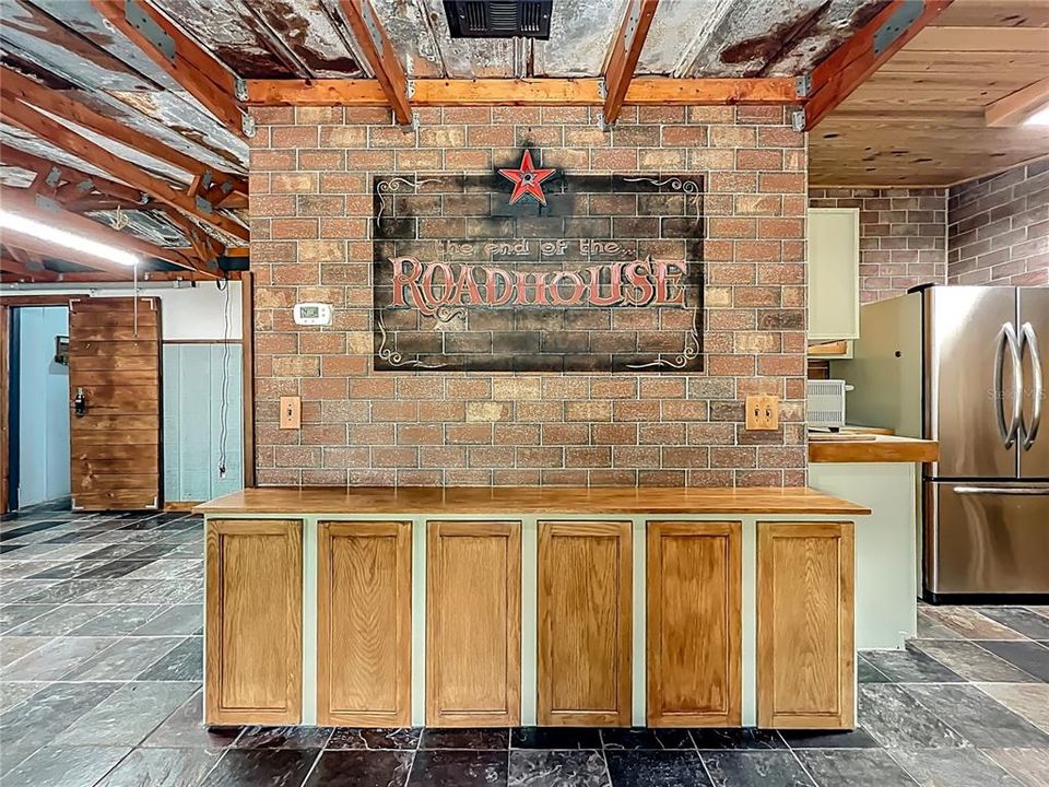 Под контрактом: $485,000 (3 спален, 2 ванн, 1512 Квадратных фут)