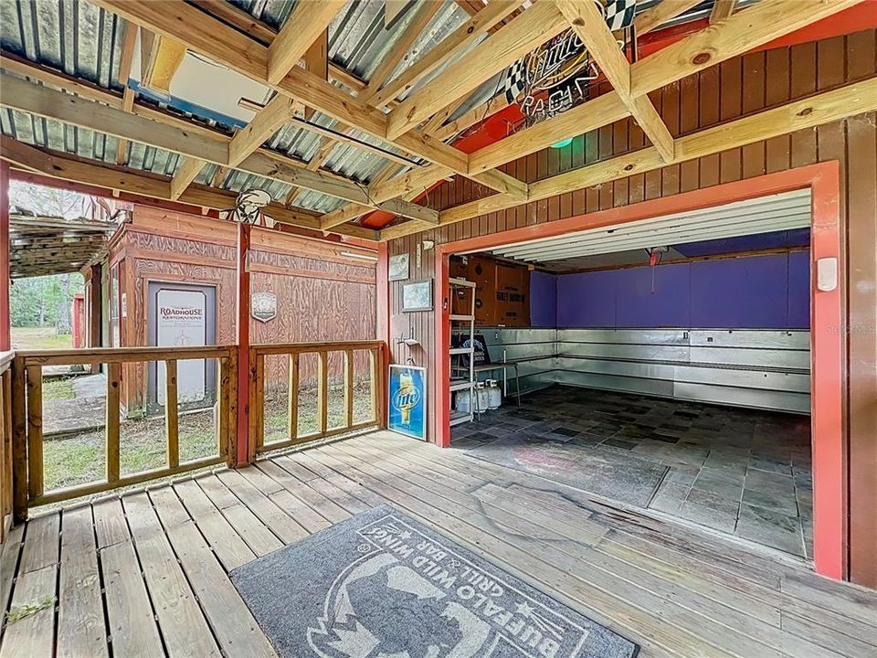 Под контрактом: $485,000 (3 спален, 2 ванн, 1512 Квадратных фут)