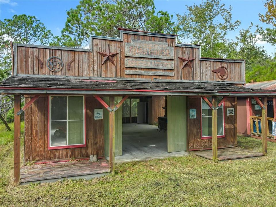 Под контрактом: $485,000 (3 спален, 2 ванн, 1512 Квадратных фут)