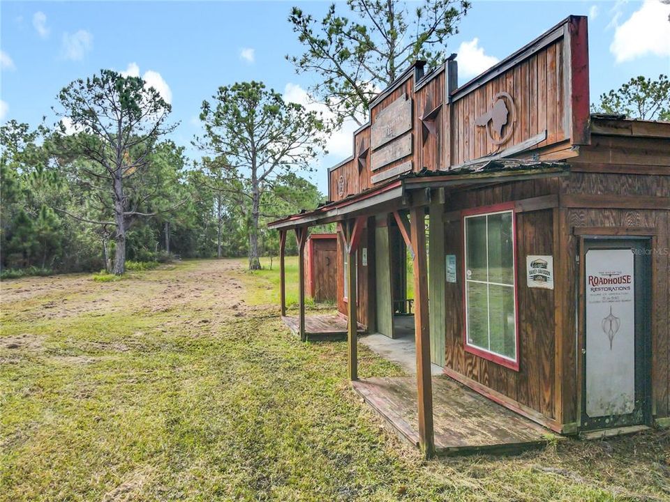 Под контрактом: $485,000 (3 спален, 2 ванн, 1512 Квадратных фут)