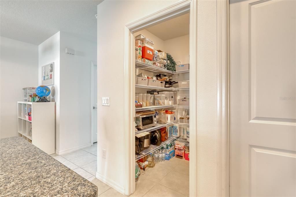 For Rent: $2,500 (5 beds, 2 baths, 2389 Square Feet)