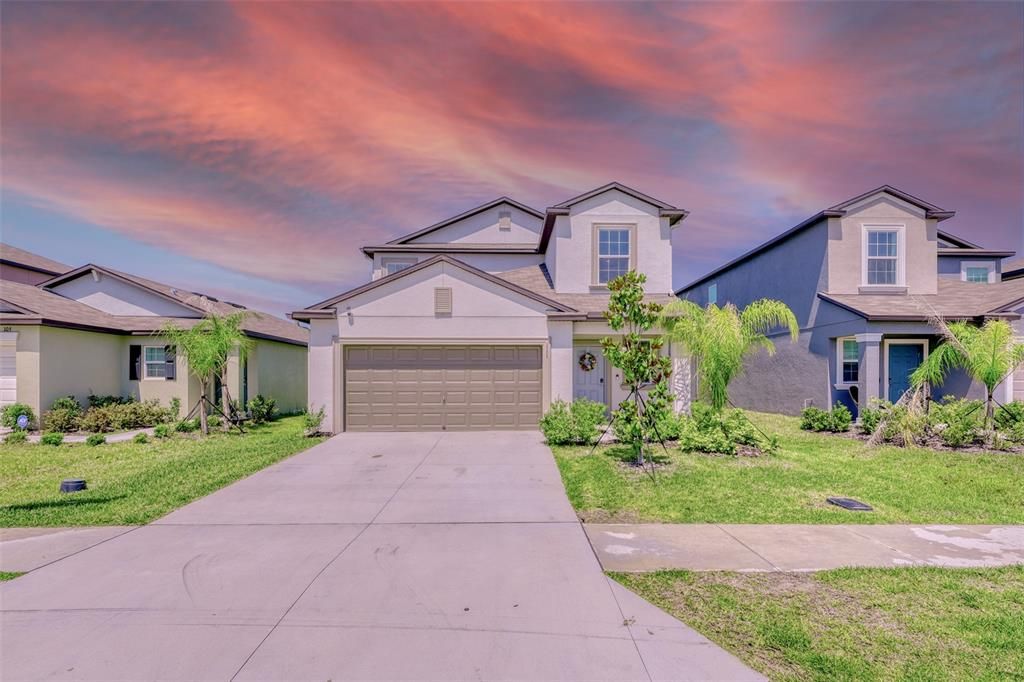 For Rent: $2,500 (5 beds, 2 baths, 2389 Square Feet)