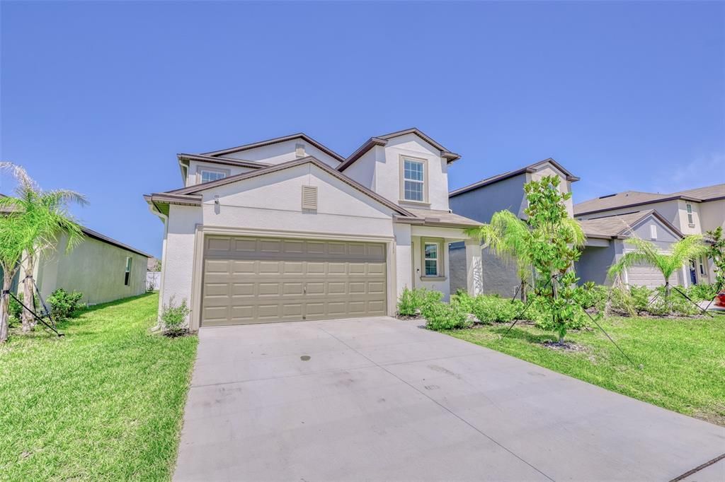 For Rent: $2,500 (5 beds, 2 baths, 2389 Square Feet)