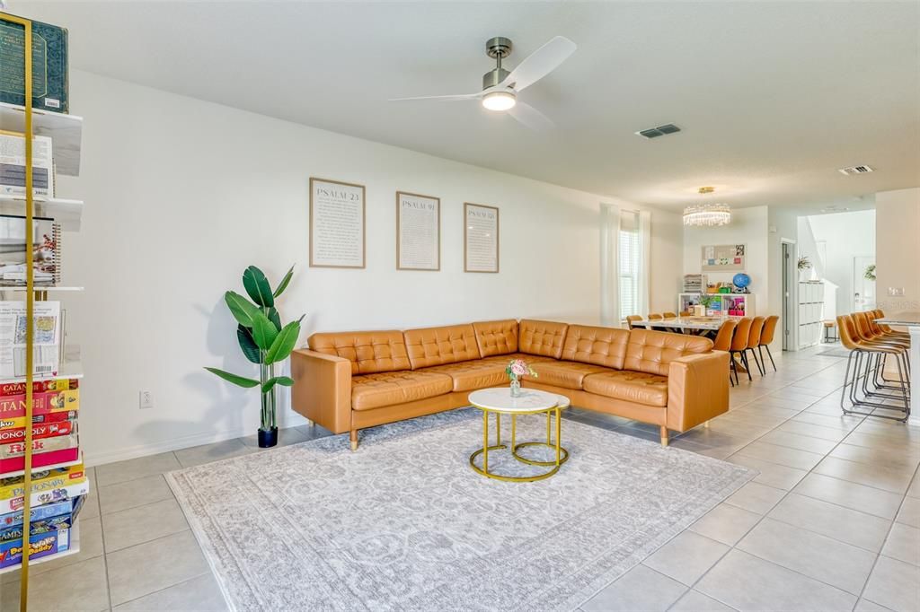 For Rent: $2,500 (5 beds, 2 baths, 2389 Square Feet)