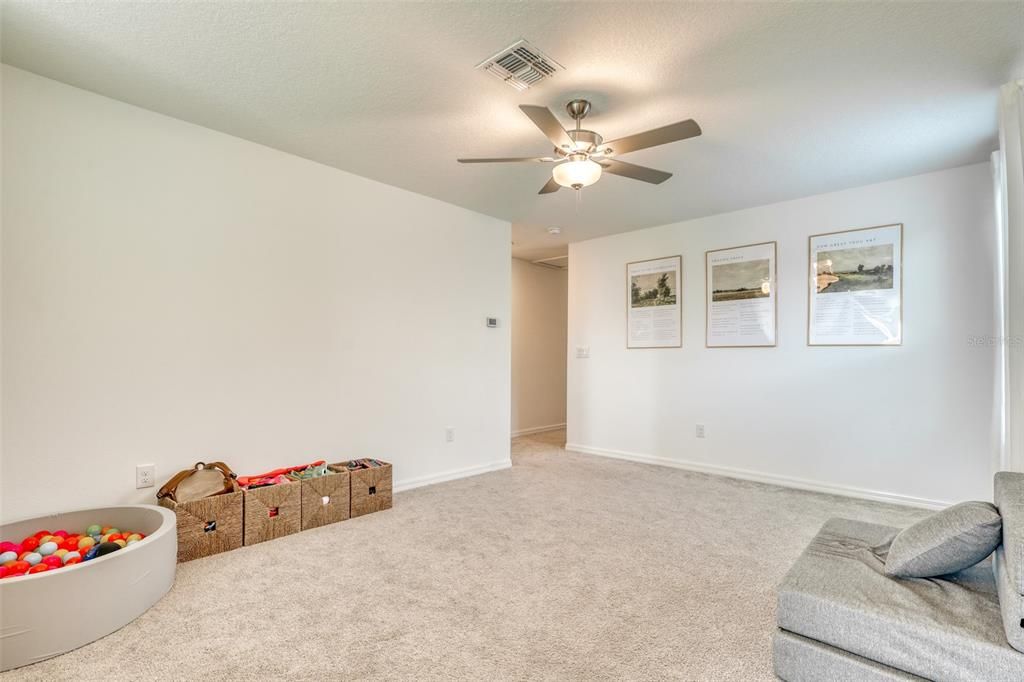 For Rent: $2,500 (5 beds, 2 baths, 2389 Square Feet)