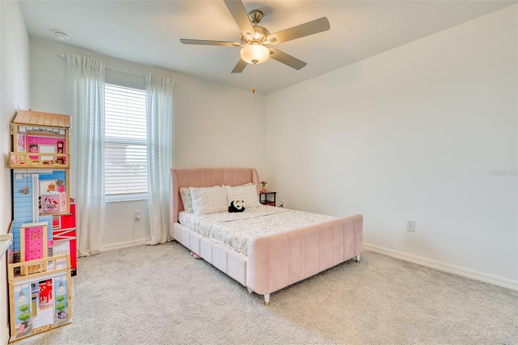 For Rent: $2,500 (5 beds, 2 baths, 2389 Square Feet)